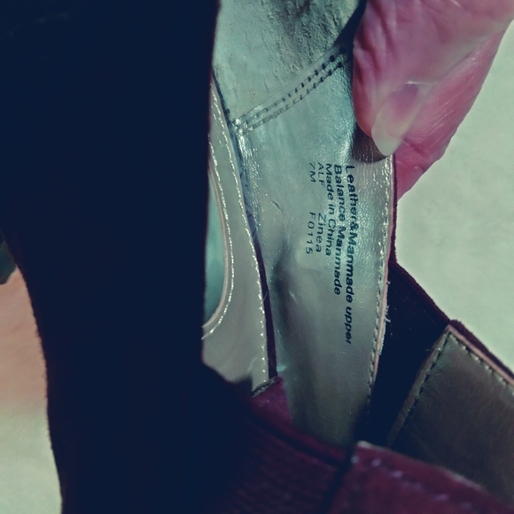 Alfani Step N Flex Maroon Leather Snakeskin Heels 7m Fall Spring Casual Date - Picture 5 of 9